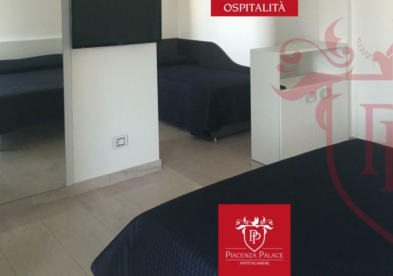Affittacamere Piacenza Palace Екстер'єр фото