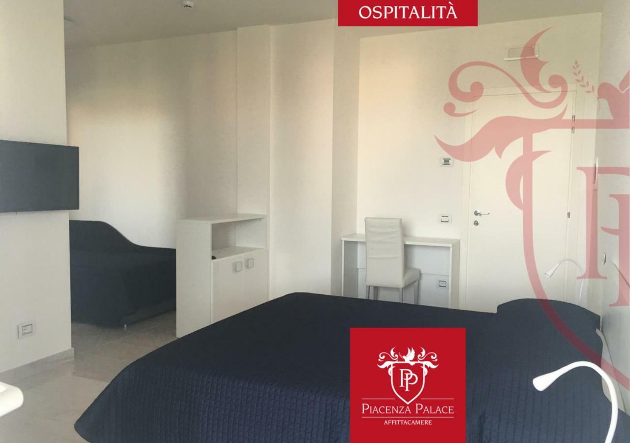 Affittacamere Piacenza Palace Екстер'єр фото