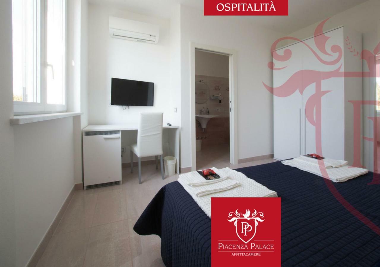 Affittacamere Piacenza Palace Екстер'єр фото